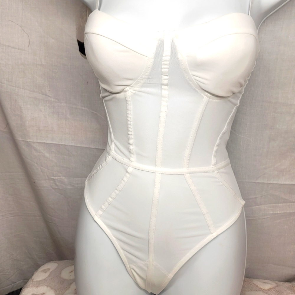 NWT Pop priceless bodysuit M